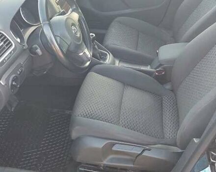 Черный Фольксваген Гольф, объемом двигателя 1.6 л и пробегом 191 тыс. км за 7650 $, фото 17 на Automoto.ua