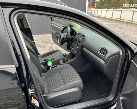 Черный Фольксваген Гольф, объемом двигателя 0 л и пробегом 217 тыс. км за 5500 $, фото 5 на Automoto.ua