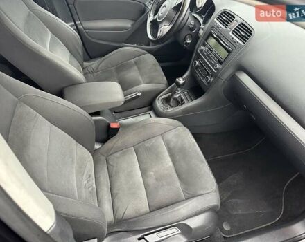 Черный Фольксваген Гольф, объемом двигателя 1.39 л и пробегом 187 тыс. км за 8199 $, фото 15 на Automoto.ua