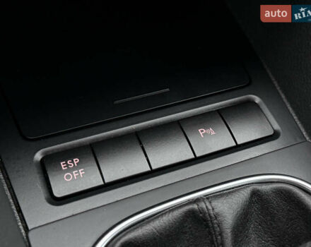 Чорний Фольксваген Гольф, об'ємом двигуна 1.4 л та пробігом 215 тис. км за 6850 $, фото 70 на Automoto.ua