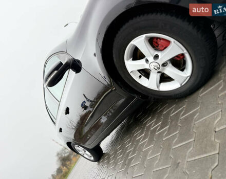 Черный Фольксваген Гольф, объемом двигателя 1.4 л и пробегом 227 тыс. км за 8500 $, фото 17 на Automoto.ua