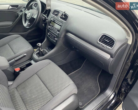 Чорний Фольксваген Гольф, об'ємом двигуна 1.4 л та пробігом 237 тис. км за 7200 $, фото 8 на Automoto.ua