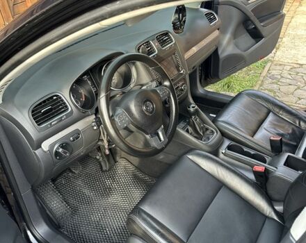 Черный Фольксваген Гольф, объемом двигателя 1.6 л и пробегом 271 тыс. км за 7700 $, фото 5 на Automoto.ua