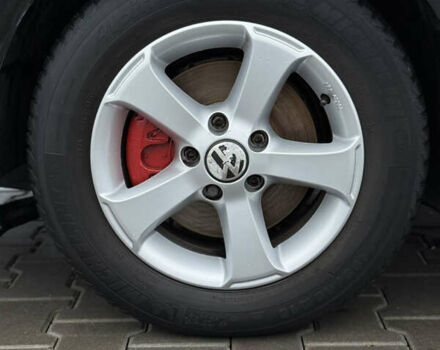 Черный Фольксваген Гольф, объемом двигателя 1.4 л и пробегом 227 тыс. км за 8500 $, фото 95 на Automoto.ua