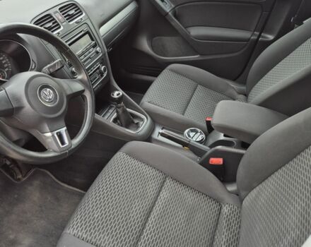 Черный Фольксваген Гольф, объемом двигателя 1.4 л и пробегом 236 тыс. км за 6400 $, фото 16 на Automoto.ua