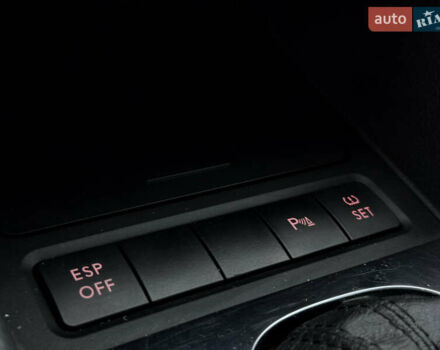 Черный Фольксваген Гольф, объемом двигателя 1.4 л и пробегом 227 тыс. км за 8500 $, фото 55 на Automoto.ua