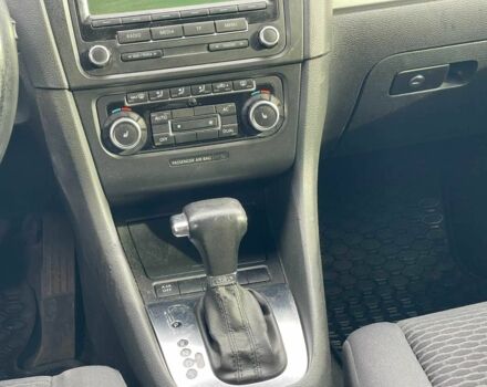 Черный Фольксваген Гольф, объемом двигателя 1.6 л и пробегом 196 тыс. км за 7950 $, фото 4 на Automoto.ua