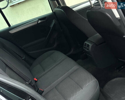 Черный Фольксваген Гольф, объемом двигателя 1.6 л и пробегом 138 тыс. км за 7950 $, фото 28 на Automoto.ua