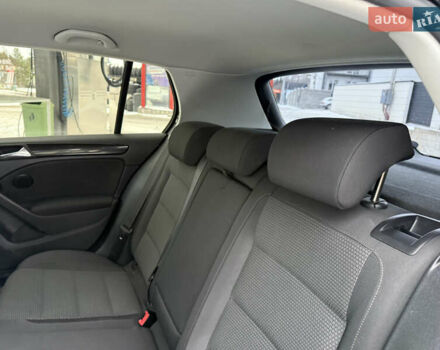 Чорний Фольксваген Гольф, об'ємом двигуна 1.39 л та пробігом 230 тис. км за 8350 $, фото 7 на Automoto.ua