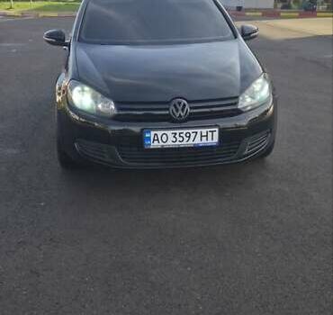 Черный Фольксваген Гольф, объемом двигателя 1.39 л и пробегом 238 тыс. км за 6950 $, фото 4 на Automoto.ua