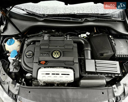 Черный Фольксваген Гольф, объемом двигателя 1.4 л и пробегом 197 тыс. км за 7999 $, фото 66 на Automoto.ua
