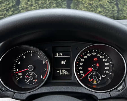 Черный Фольксваген Гольф, объемом двигателя 1.39 л и пробегом 242 тыс. км за 7999 $, фото 26 на Automoto.ua