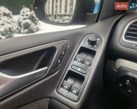 Черный Фольксваген Гольф, объемом двигателя 1.4 л и пробегом 187 тыс. км за 6750 $, фото 52 на Automoto.ua