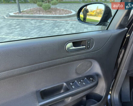 Чорний Фольксваген Гольф, об'ємом двигуна 1.4 л та пробігом 168 тис. км за 9100 $, фото 21 на Automoto.ua