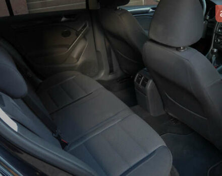 Черный Фольксваген Гольф, объемом двигателя 1.59 л и пробегом 227 тыс. км за 8600 $, фото 11 на Automoto.ua