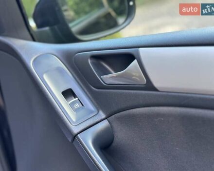 Черный Фольксваген Гольф, объемом двигателя 1.39 л и пробегом 199 тыс. км за 8750 $, фото 59 на Automoto.ua