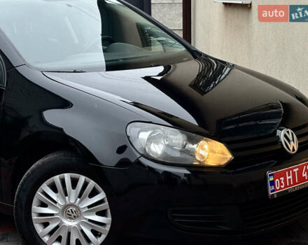 Черный Фольксваген Гольф, объемом двигателя 1.6 л и пробегом 138 тыс. км за 7950 $, фото 6 на Automoto.ua