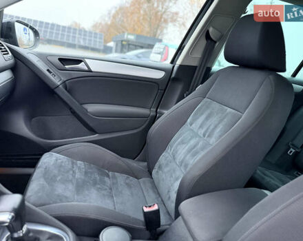 Черный Фольксваген Гольф, объемом двигателя 1.4 л и пробегом 227 тыс. км за 8500 $, фото 45 на Automoto.ua