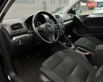 Черный Фольксваген Гольф, объемом двигателя 1.4 л и пробегом 197 тыс. км за 7999 $, фото 33 на Automoto.ua