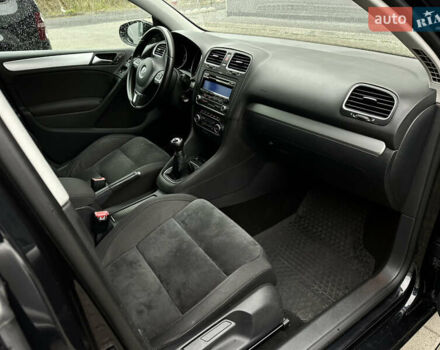 Черный Фольксваген Гольф, объемом двигателя 1.4 л и пробегом 197 тыс. км за 7999 $, фото 36 на Automoto.ua