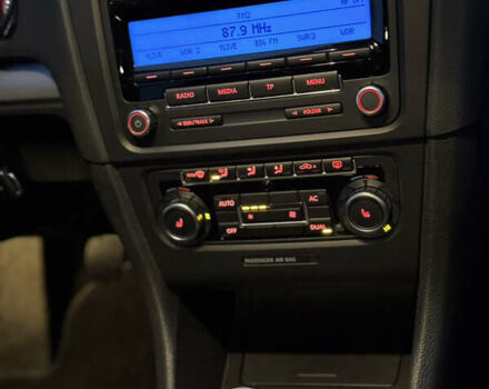 Черный Фольксваген Гольф, объемом двигателя 1.2 л и пробегом 161 тыс. км за 6700 $, фото 13 на Automoto.ua