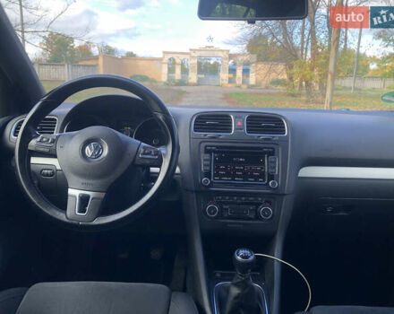 Черный Фольксваген Гольф, объемом двигателя 1.4 л и пробегом 202 тыс. км за 7700 $, фото 29 на Automoto.ua