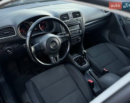 Черный Фольксваген Гольф, объемом двигателя 1.39 л и пробегом 184 тыс. км за 7990 $, фото 21 на Automoto.ua