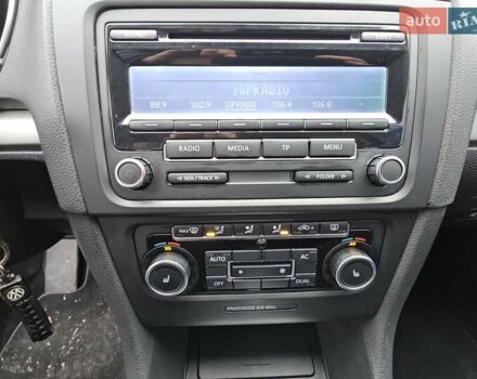 Черный Фольксваген Гольф, объемом двигателя 1.6 л и пробегом 245 тыс. км за 8499 $, фото 16 на Automoto.ua