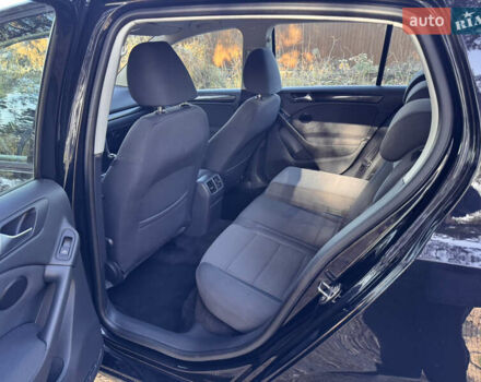 Черный Фольксваген Гольф, объемом двигателя 0 л и пробегом 126 тыс. км за 8600 $, фото 24 на Automoto.ua