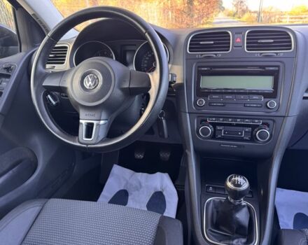 Чорний Фольксваген Гольф, об'ємом двигуна 1.4 л та пробігом 126 тис. км за 8600 $, фото 5 на Automoto.ua