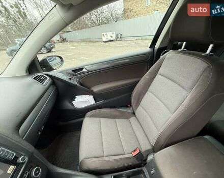 Черный Фольксваген Гольф, объемом двигателя 1.6 л и пробегом 396 тыс. км за 7900 $, фото 22 на Automoto.ua