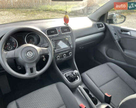 Чорний Фольксваген Гольф, об'ємом двигуна 1.39 л та пробігом 198 тис. км за 7900 $, фото 10 на Automoto.ua