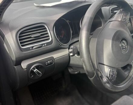 Черный Фольксваген Гольф, объемом двигателя 1.4 л и пробегом 230 тыс. км за 8000 $, фото 16 на Automoto.ua