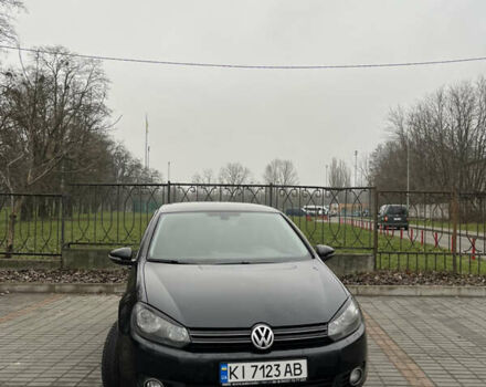 Черный Фольксваген Гольф, объемом двигателя 1.6 л и пробегом 317 тыс. км за 7500 $, фото 5 на Automoto.ua