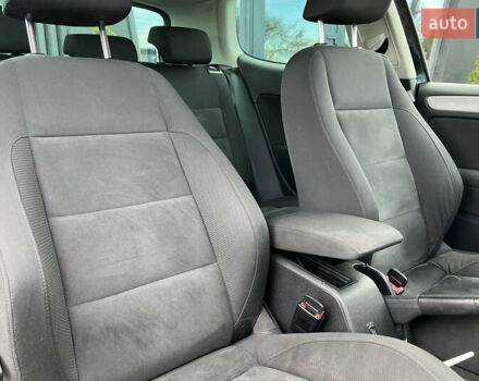 Чорний Фольксваген Гольф, об'ємом двигуна 1.39 л та пробігом 208 тис. км за 7999 $, фото 21 на Automoto.ua