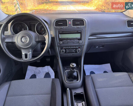 Черный Фольксваген Гольф, объемом двигателя 0 л и пробегом 126 тыс. км за 8600 $, фото 48 на Automoto.ua