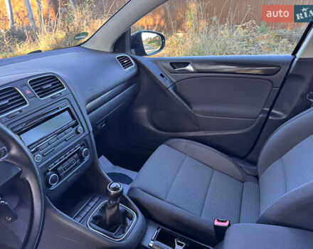 Черный Фольксваген Гольф, объемом двигателя 0 л и пробегом 126 тыс. км за 8600 $, фото 19 на Automoto.ua