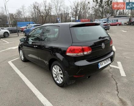 Черный Фольксваген Гольф, объемом двигателя 1.6 л и пробегом 396 тыс. км за 7900 $, фото 4 на Automoto.ua
