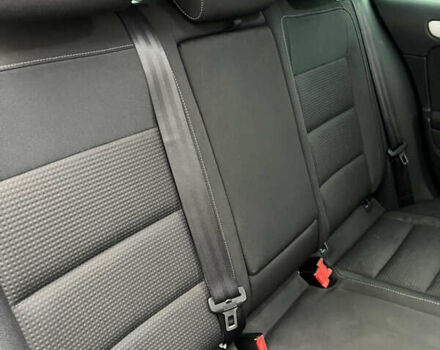 Черный Фольксваген Гольф, объемом двигателя 1.6 л и пробегом 317 тыс. км за 7500 $, фото 34 на Automoto.ua