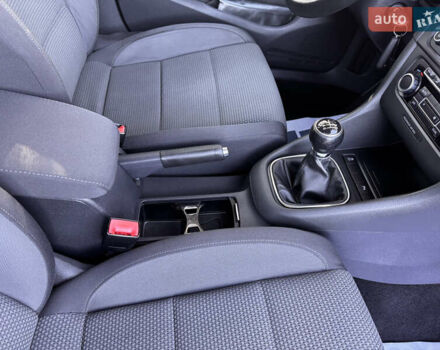 Черный Фольксваген Гольф, объемом двигателя 0 л и пробегом 126 тыс. км за 8600 $, фото 47 на Automoto.ua