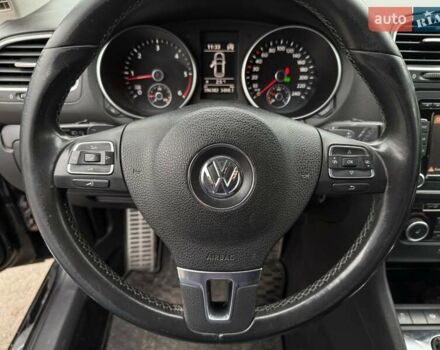 Черный Фольксваген Гольф, объемом двигателя 1.6 л и пробегом 396 тыс. км за 7900 $, фото 24 на Automoto.ua