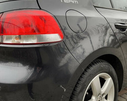 Черный Фольксваген Гольф, объемом двигателя 1.6 л и пробегом 317 тыс. км за 7500 $, фото 17 на Automoto.ua