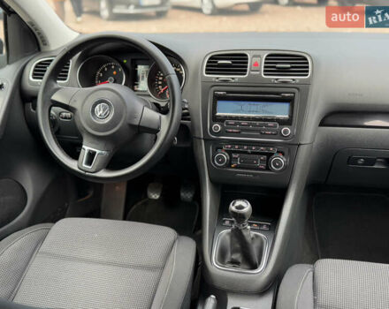 Чорний Фольксваген Гольф, об'ємом двигуна 1.4 л та пробігом 209 тис. км за 7450 $, фото 26 на Automoto.ua