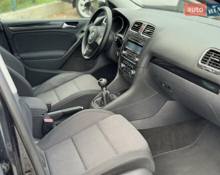 Чорний Фольксваген Гольф, об'ємом двигуна 1.4 л та пробігом 209 тис. км за 7450 $, фото 4 на Automoto.ua