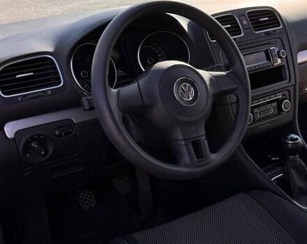 Черный Фольксваген Гольф, объемом двигателя 1.2 л и пробегом 192 тыс. км за 6300 $, фото 5 на Automoto.ua