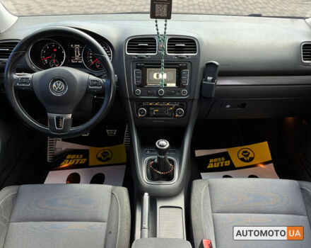 Черный Фольксваген Гольф, объемом двигателя 1.4 л и пробегом 185 тыс. км за 9600 $, фото 14 на Automoto.ua
