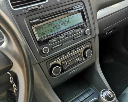 Черный Фольксваген Гольф, объемом двигателя 1.2 л и пробегом 214 тыс. км за 6700 $, фото 9 на Automoto.ua