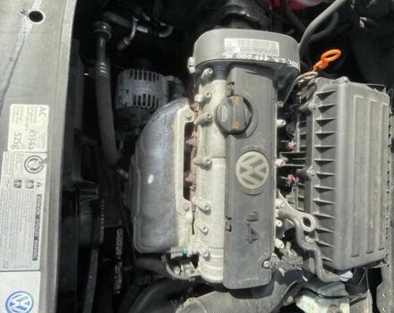 Чорний Фольксваген Гольф, об'ємом двигуна 1.39 л та пробігом 198 тис. км за 7900 $, фото 22 на Automoto.ua