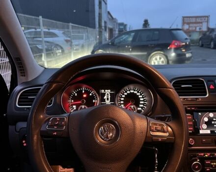 Черный Фольксваген Гольф, объемом двигателя 1.6 л и пробегом 274 тыс. км за 8300 $, фото 21 на Automoto.ua