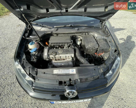 Чорний Фольксваген Гольф, об'ємом двигуна 1.39 л та пробігом 198 тис. км за 7900 $, фото 19 на Automoto.ua